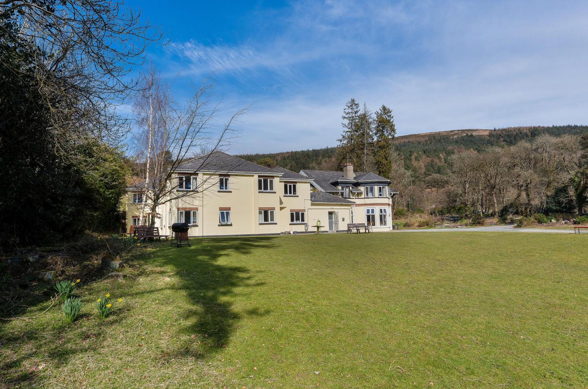 Glendalough International Youth Hostel Laragh Εξωτερικό φωτογραφία